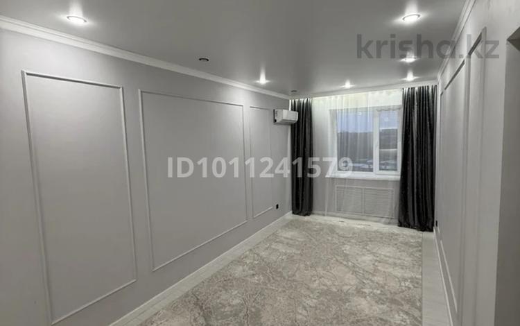 2-комнатная квартира · 60 м² · 4/5 этаж, мкр. Зачаганск пгт, 25 Чапаевски девизия 4/2 — 25 Чапаевски девизия за 25 млн ₸ в Уральске — фото 2