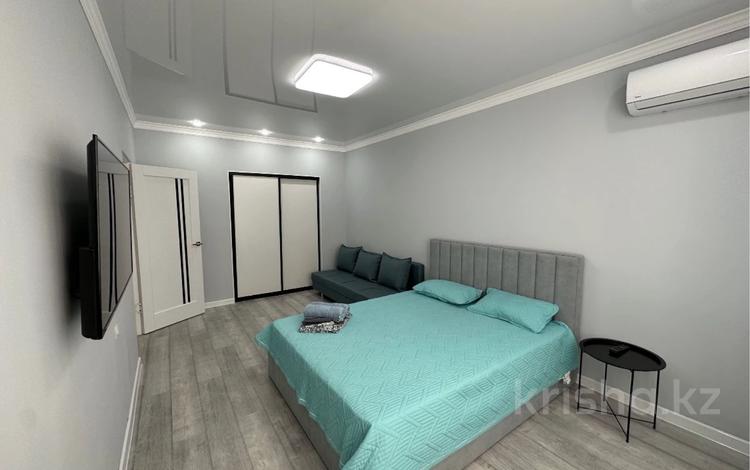 1-комнатная квартира · 40 м² · 2/5 этаж, Джансугурова за 2 500 〒 в Талдыкоргане — фото 2