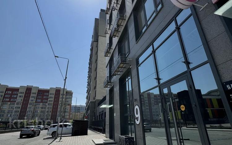 1-комнатная квартира · 45 м² · 3/12 этаж, мкр Сары Арка, Тайманова 48 за 290 000 ₸ в Атырау — фото 2