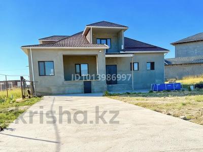 Отдельный дом · 8 комнат · 320 м² · 10 сот., мкр Туран , Новостройка 804 — Ул Алатау батыр за 85 млн ₸ в Шымкенте, Каратауский р-н