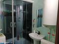 2-бөлмелі пәтер · 42.7 м² · 5/5 қабат, Пришахтинск, Пришахтинск, 21й микрорайон 4 — Возле налоговой, бағасы: 9.7 млн ₸ в Караганде, Алихана Бокейханова р-н — фото 3