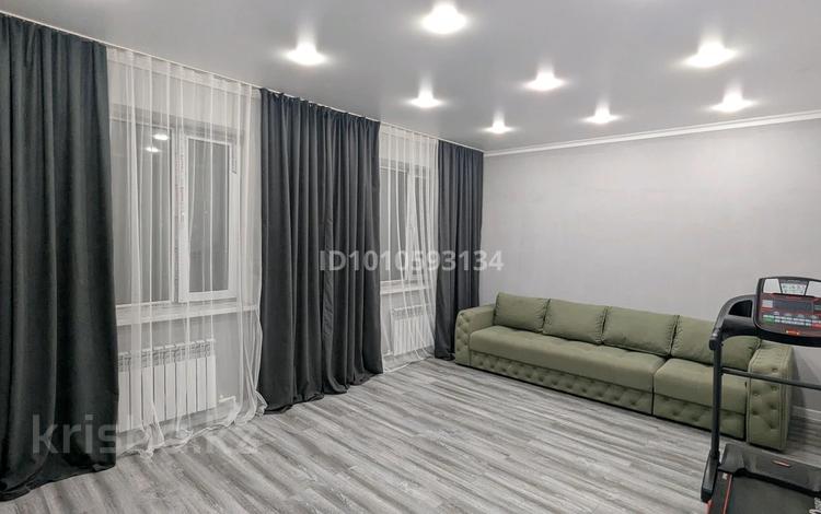 3-комнатная квартира · 75.4 м² · 6/20 этаж, мкр Юго-Восток, Камали Дюсембекова 44/2 за 34.5 млн ₸ в Караганде, Казыбек би р-н — фото 2
