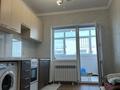 1-комнатная квартира, 46 м², 16/18 этаж помесячно, мкр Мамыр-1 за 200 000 〒 в Алматы, Ауэзовский р-н — фото 5