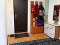 2-бөлмелі пәтер · 55 м² · 2/5 қабат, ул. Каныша Сатпаева 20 — Городского суда 2 , бағасы: 18 млн ₸ в Актобе, мкр Авиатор — фото 4
