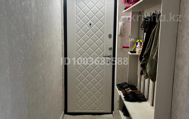 3-комнатная квартира · 60 м² · 4/5 этаж, Молдагулова 12 за 23.5 млн 〒 в Шымкенте, Аль-Фарабийский р-н — фото 2