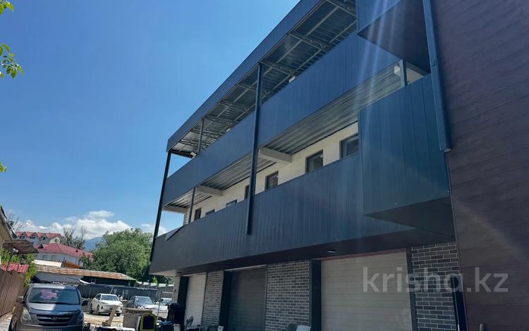 Свободное назначение, офисы, магазины и бутики, склады, азс, автосервисы и автомойки, медцентры и аптеки · 450 м² за 399 млн 〒 в Алматы, Медеуский р-н — фото 9