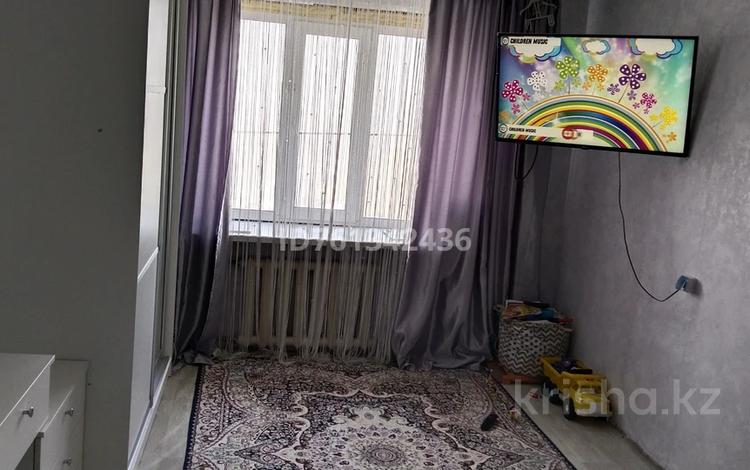 1-комнатная квартира · 32 м² · 9/9 этаж, Серикбаева 1/1 за 7 млн ₸ в Усть-Каменогорске, Ульбинский — фото 2