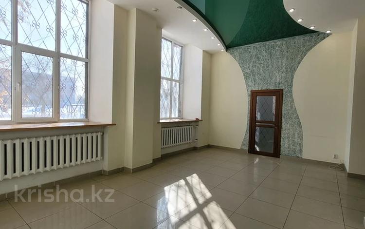 Еркін, кеңселер, дүкендер мен бутиктер, фитнес және спорт, медорталықтар мен дәріханалар, білім орталықтары, ойын-сауық, кабинеттер және жұмыс орындары · 153 м², бағасы: 765 000 ₸ в Караганде, Казыбек би р-н — фото 2