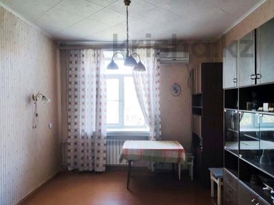 2-комнатная квартира, 51 м², 4/4 этаж, Назарбаева 78 за 15 млн 〒 в Усть-Каменогорске