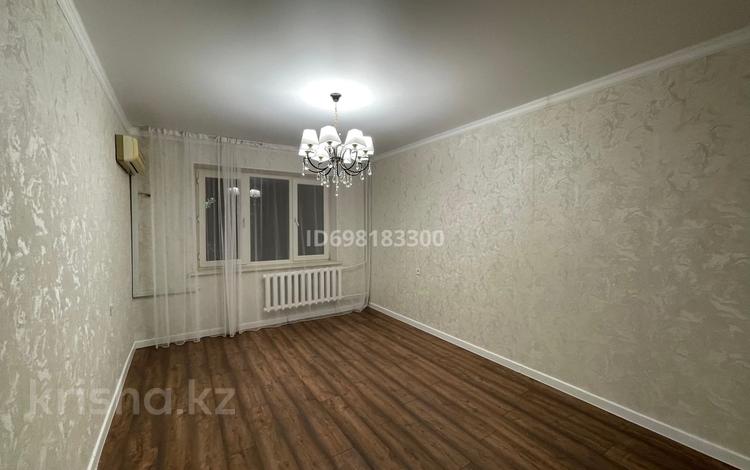 1-комнатная квартира, 40 м², 2/9 этаж, мкр Аксай-2 15