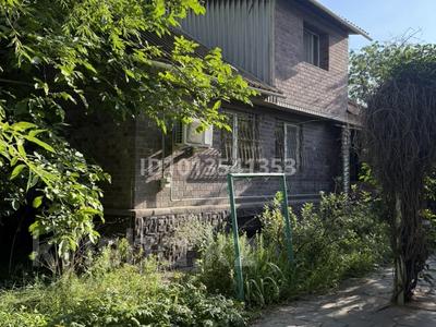 Отдельный дом · 5 комнат · 250 м² · 7.5 сот., мкр Алмас 76 — Момышулы-Шаляпина за 120 млн ₸ в Алматы, Ауэзовский р-н