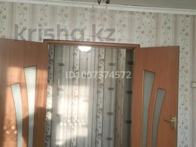 2-комнатная квартира · 54 м² · 2/5 этаж, Бозтаева 131 — 35 школа рядом 5 баня за ~ 17 млн 〒 в Семее