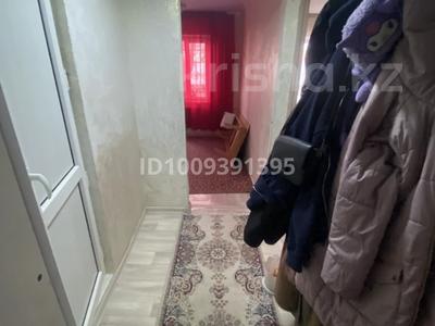 1-бөлмелі пәтер · 42 м² · 1/4 қабат, мкр Каратау 39 — Торговый центр, бағасы: 8 млн ₸ в Таразе