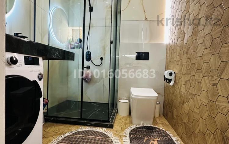 2-комнатная квартира · 47 м² · 4/5 этаж, мкр Новый Город 1/1 блок А, Б за 280 000 ₸ в Караганде, Казыбек би р-н — фото 2