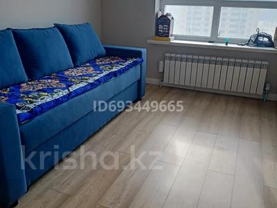 2-бөлмелі пәтер, 50 м², 14/18 қабат тәулігіне, Утеген батыра 11 — ЖК Эверест, ТРЦ грандпарк , Сайрам, бағасы: 18 000 〒 в Алматы, Ауэзовский р-н