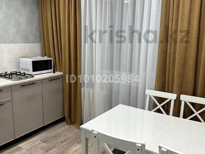 1-комнатная квартира · 40 м² · 3/5 этаж, мкр Кунаева 63 за 14 000 ₸ в Уральске
