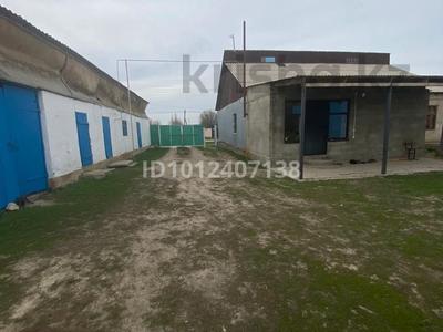 Жеке үй · 5 бөлме · 200 м² · 58 жүзд., ул. Б. Момышулы 18, бағасы: 8.5 млн ₸ в Жамбылской обл.