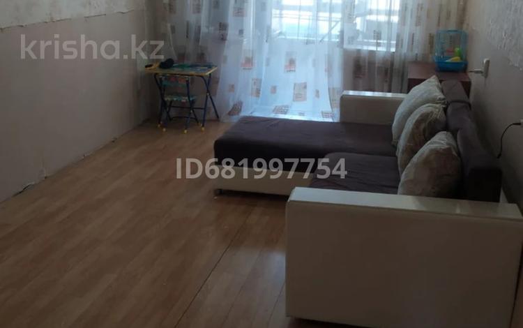 3-комнатная квартира, 64 м², 2/5 этаж, 14-й мкр 5