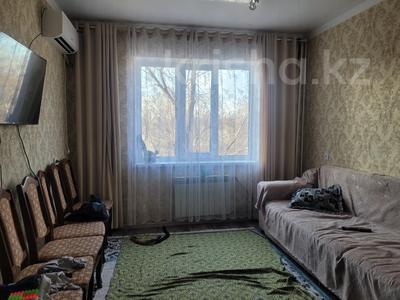3-комнатная квартира · 63 м² · 4/5 этаж, 2 мкр — район ост. &amp;quot;Оптика&amp;quot; за 17.5 млн 〒 в Таразе