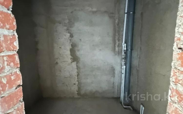 2-комнатная квартира · 53 м² · 2/5 этаж, мкр. Алтын орда за 20.5 млн 〒 в Актобе — фото 2