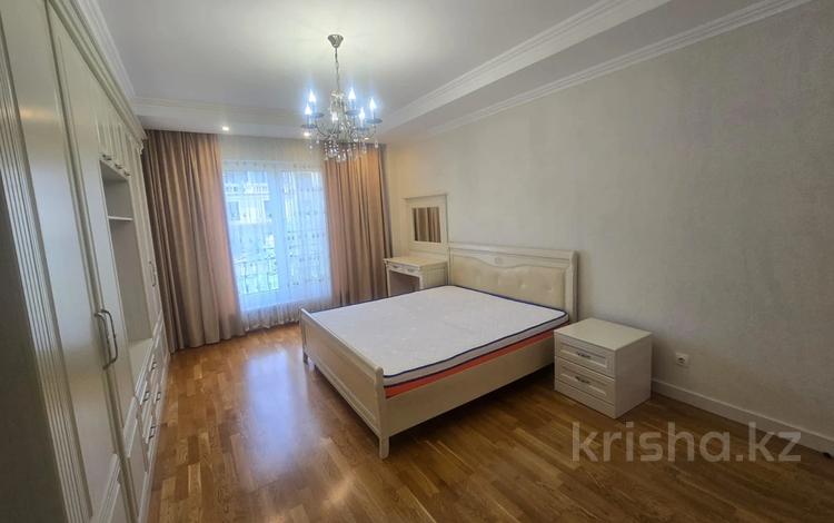 3-комнатная квартира · 130 м² · 4/8 этаж, Мкр. Мирас 157 за 145 млн ₸ в Алматы, Бостандыкский р-н — фото 2