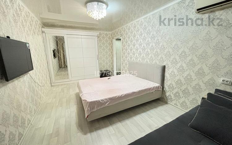 1-комнатная квартира · 33 м² · 5/5 этаж, Ескалива 186 за 12 000 ₸ в Уральске — фото 16