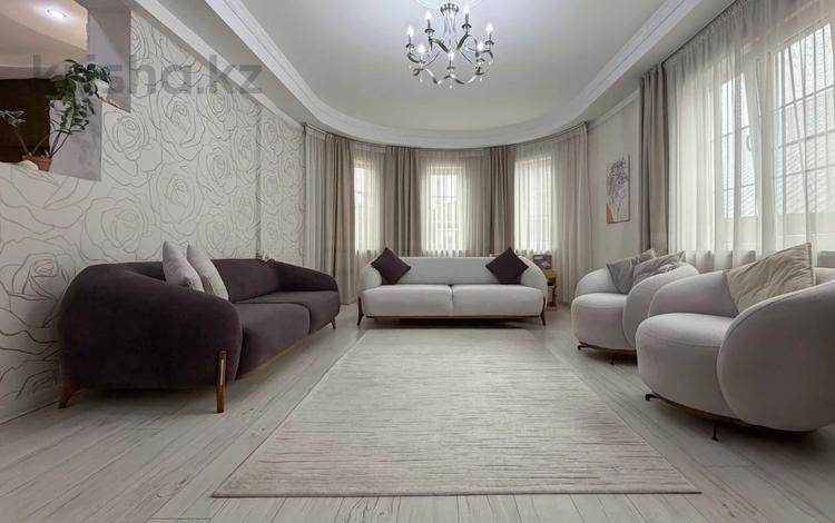 Жеке үй · 7 бөлме · 325 м² · 3 жүзд., Севастопольская 22, бағасы: 115 млн ₸ в Алматы, Жетысуский р-н — фото 2