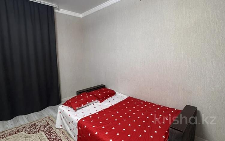 1-бөлмелі пәтер · 50 м² · 2/7 қабат, мкр. Алтын орда, Алтын орда 201в — Возле Ару магазин, бағасы: 10 000 ₸ в Актобе — фото 2
