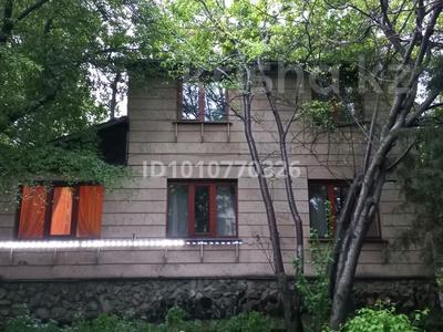 Отдельный дом · 5 комнат · 300 м² · 11 сот., мкр Атырау 183 за 820 000 ₸ в Алматы, Медеуский р-н