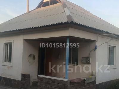 Отдельный дом · 3 комнаты · 90 м² · 8 сот., мкр Акбулак, Ақбұлақ ш/а.бөлтекұл көшесі 21 за 300 000 ₸ в Алматы, Алатауский р-н