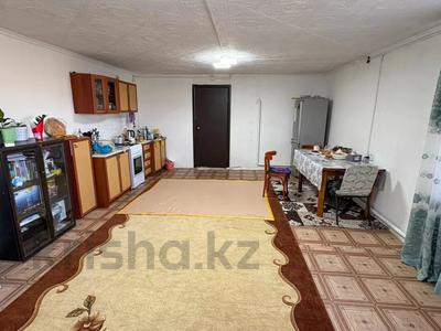 Отдельный дом · 2 комнаты · 75 м² · 10 сот., Ынтымак 77 за 10 млн 〒 в Талдыкоргане, село Ынтымак