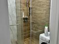3-бөлмелі пәтер · 100 м² · 5/10 қабат, мкр Юго-Восток, Микрорайон Байкена Ашимова, бағасы: 350 000 ₸ в Караганде, Казыбек би р-н — фото 9