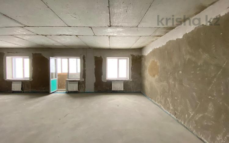 3-комнатная квартира · 91.7 м² · 10/10 этаж, Есенберлина 46 за 29.9 млн ₸ в Усть-Каменогорске — фото 4