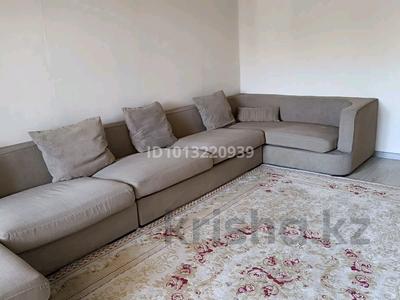 2-бөлмелі пәтер · 59 м² · 2/5 қабат, Баймуханова 2, бағасы: 19 млн ₸ в Атырау, мкр Привокзальный-5