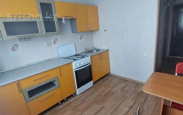 1-комнатная квартира, 35 м², 6/6 этаж, Карбышева за 12 млн 〒 в Костанае — фото 2