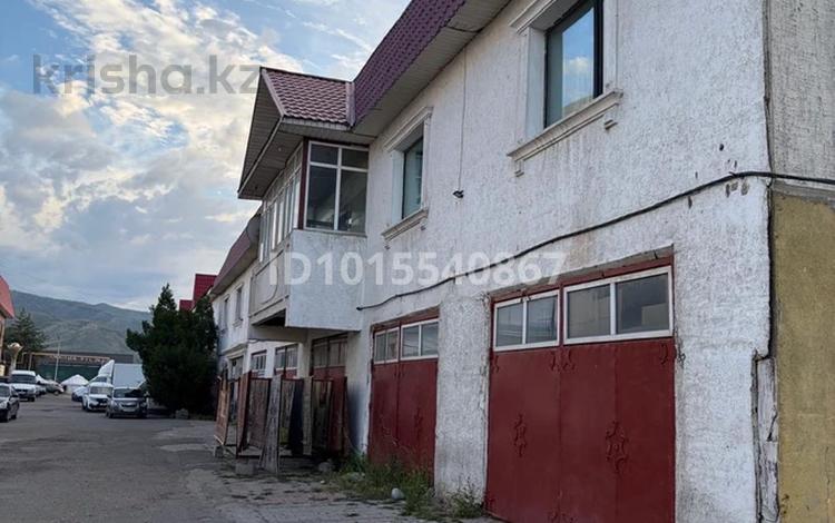 Азс, автосервисы и автомойки, бани, гостиницы и зоны отдыха · 960 м² за 190 млн ₸ в Есик — фото 2