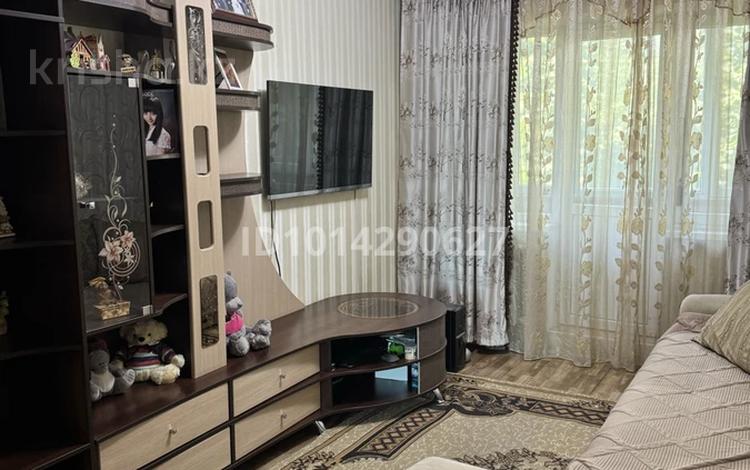 2-бөлмелі пәтер · 43 м² · 4/5 қабат, Салтанат ш/а. 27 — сейфулина-рыскулова, бағасы: 14 млн ₸ в Таразе, мкр Салтанат — фото 2