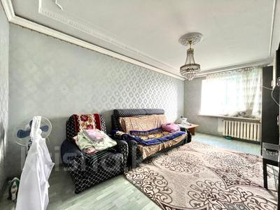 3-комнатная квартира, 65 м², 1/5 этаж, Самал за ~ 18.8 млн 〒 в Талдыкоргане