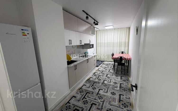 1-комнатная квартира · 48 м² · 7/9 этаж, Мкр Аккент 72 за 230 000 ₸ в Алматы, Алатауский р-н — фото 6
