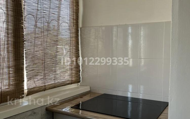1-комнатная квартира · 38 м² · 2/4 этаж, 22-й мкр 7 за 100 000 ₸ в Актау — фото 2