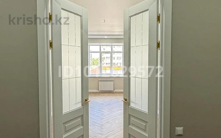 2-комнатная квартира · 74.4 м² · 4/10 этаж, Луначарского 6/1 стр — Набережная за 62 млн ₸ в Павлодаре — фото 2