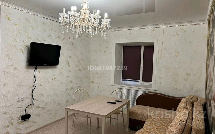 3-комнатная квартира, 56 м², 2/3 этаж, проспект назарбаев 175 А за 13.5 млн 〒 в Уральске — фото 3