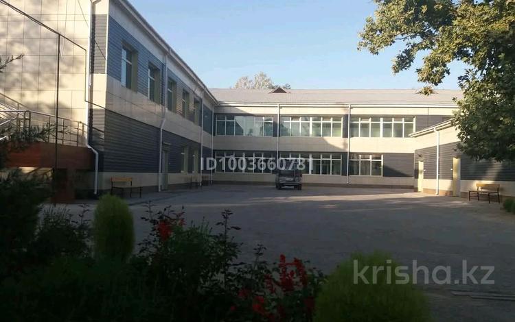 Офисы · 2800 м² за 2 000 〒 в Шымкенте, Аль-Фарабийский р-н — фото 2