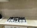 2-бөлмелі пәтер · 80 м² · 5/9 қабат, мкр Сары Арка, ЖАРБОСЫНОВА 71, бағасы: 35 млн ₸ в Атырау — фото 6