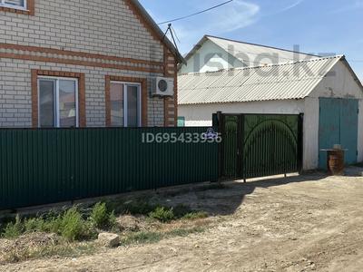 Отдельный дом · 5 комнат · 180 м² · 10 сот., мкр Геолог, Байдалы 12 за 24.5 млн ₸ в Атырау