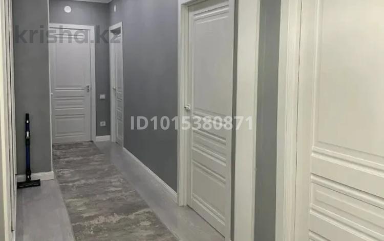 2-бөлмелі пәтер · 70 м² · 3/9 қабат, Райымбек батыра, бағасы: 43 млн ₸ в Алматы — фото 4