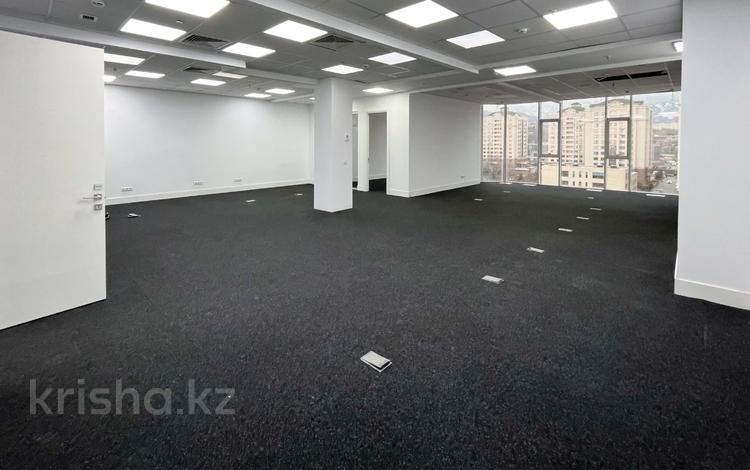 Офисы, кабинеты и рабочие места · 135 м² за ~ 3.4 млн ₸ в Алматы, Медеуский р-н — фото 7