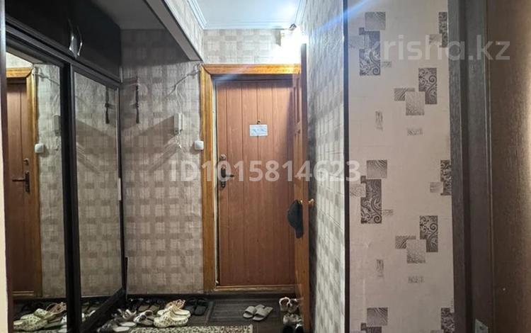 4-комнатная квартира · 80 м² · 5/5 этаж, 15-й микрорайон 3 — проспект Жибек жолы 3 за 32 млн ₸ в Шымкенте, Аль-Фарабийский р-н — фото 2