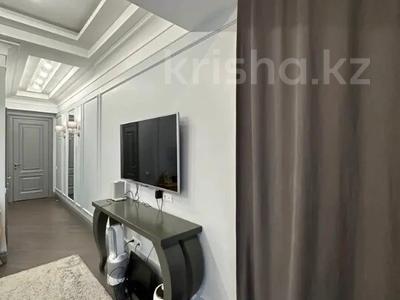 4-комнатная квартира · 166 м² · 6/10 этаж, Кабанбай Батыра 15 за 168 млн ₸ в Алматы, Медеуский р-н