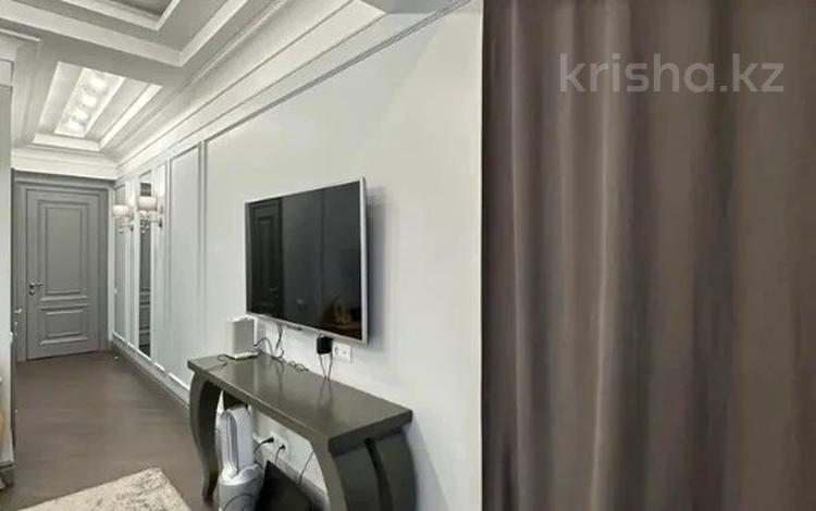 4-комнатная квартира · 166 м² · 6/10 этаж, Кабанбай Батыра 15 за 168 млн ₸ в Алматы, Медеуский р-н — фото 2